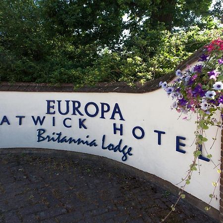 Europa Gatwick Hotel&Spa Crawley  Exterior foto
